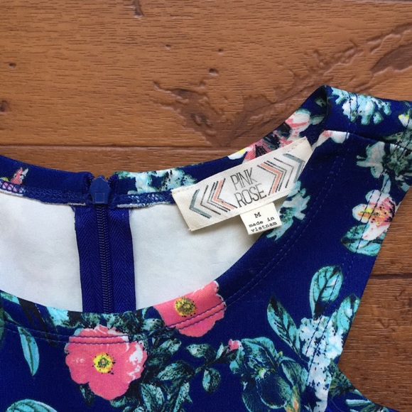 Pink Rose Floral Sleeveless Dress Med Valentine’s - Picture 3 of 3